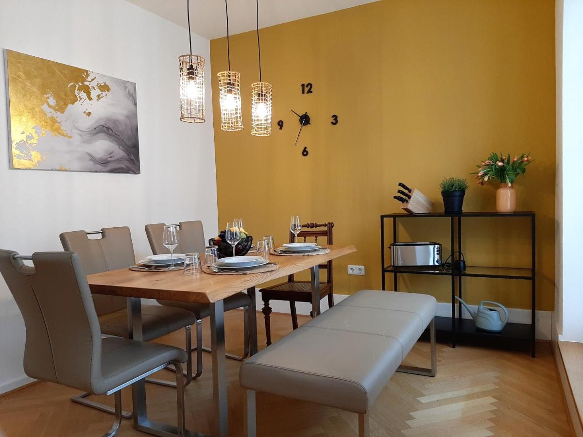 Apartment 4-6 Personen I 80Qm I Altstadt I Dachterasse I Parkplatz Штраубинг Экстерьер фото