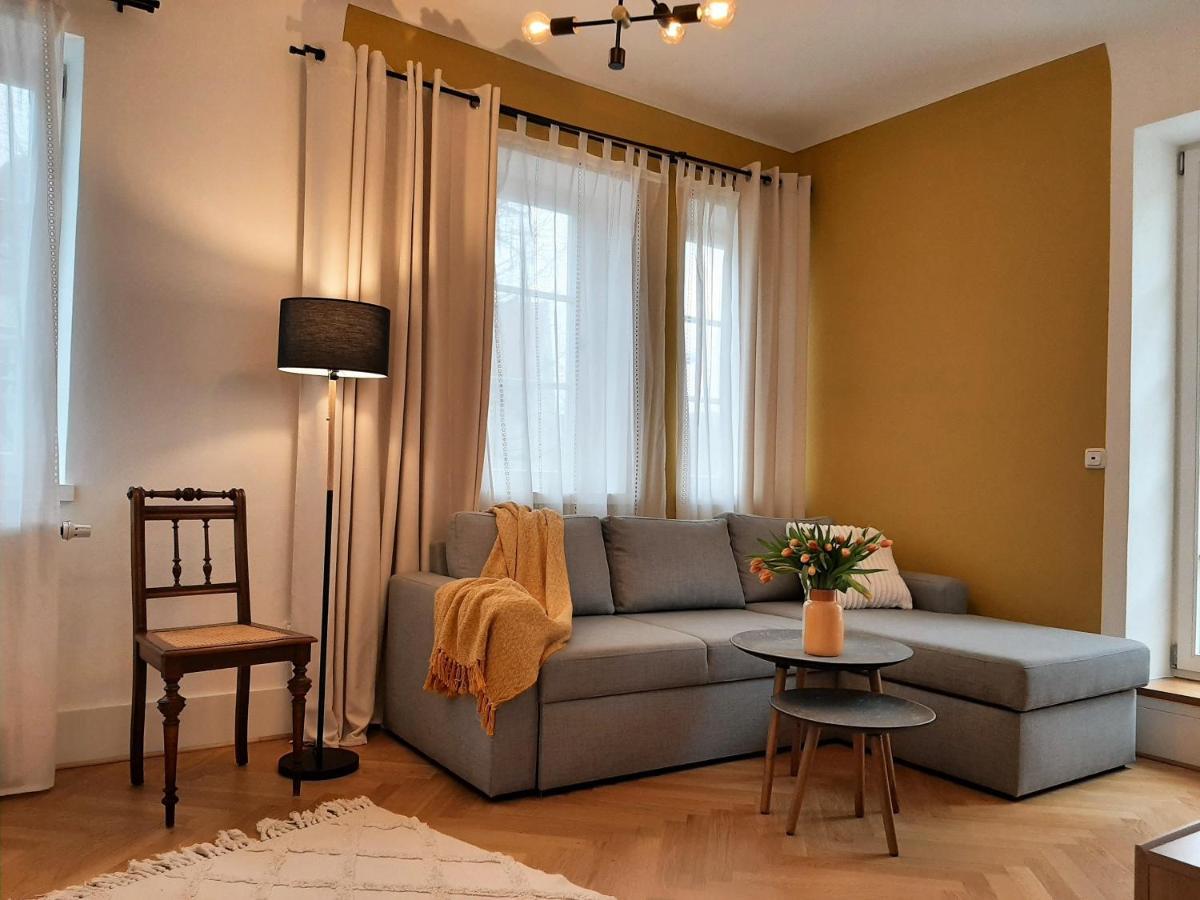 Apartment 4-6 Personen I 80Qm I Altstadt I Dachterasse I Parkplatz Штраубинг Экстерьер фото